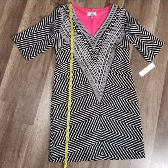 Signature by robbie bee vneck dress - Picture 6 of 7